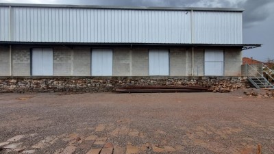 ALUGO PAVILHÃO NOVO NA ERS 324-B3 fundos