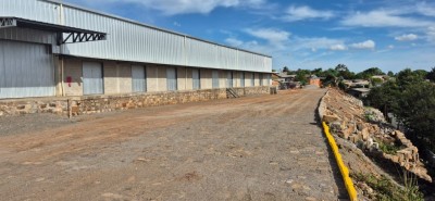 ALUGO PAVILHÃO NA ERS 324- DE FUNDOS- B1